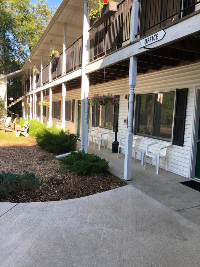 Parkside Inn Ellison Bay Exterior foto